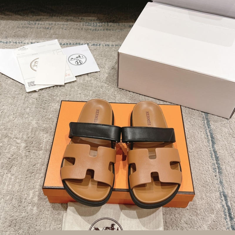 H**mes slippers